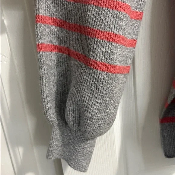 LOFT Cream Knit Sweater - Picture 4 of 8